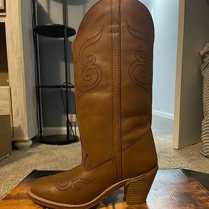 Women’s Old West Cowboy boots